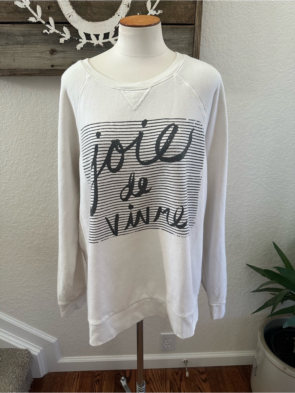 Sol Angeles X Anthropologie Joie de Vivre‎ 100% cotton sweatshirt off white XL